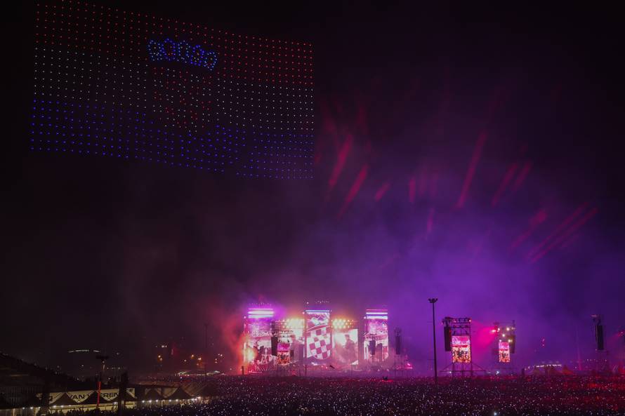 Scenografija dronovima na koncertu Marka Perkovića Thompsona