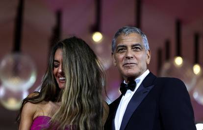 George Clooney unatoč bolesti došao na crveni tepih: Njegova Amal ukrala pažnju fotografa...