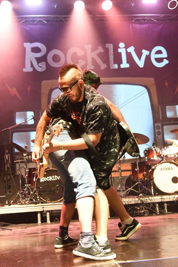Koprivnica: Nastup benda Seljačka buna na 15. RockLive Festivalu
