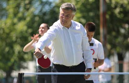 Plenković je otkrio kako će u kampanji pomoći sebi i HDZ-u. Za sve ostalo, tu je Ivan Turudić