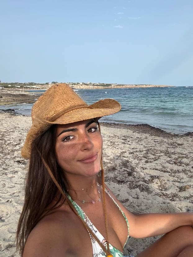 FOTO Rad, disciplina i par fotki koje 'otkriju previše'! Španjolka je zvijezda niželigaških terena