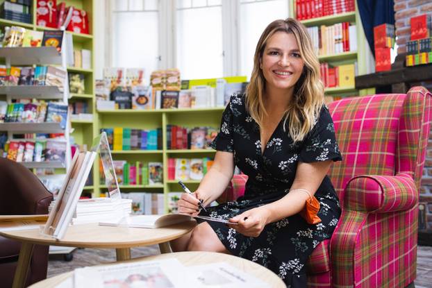 FOTO Antonija Blaće vodila je 'Život na vagi', a sad se i sama prepolovila: Evo kako izgleda