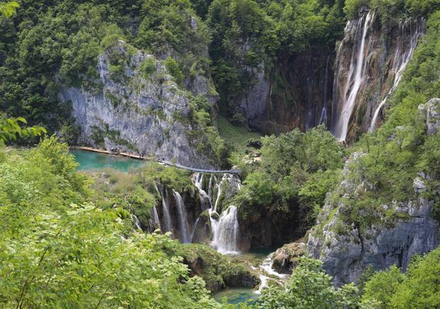 Turisti na Plitvicama