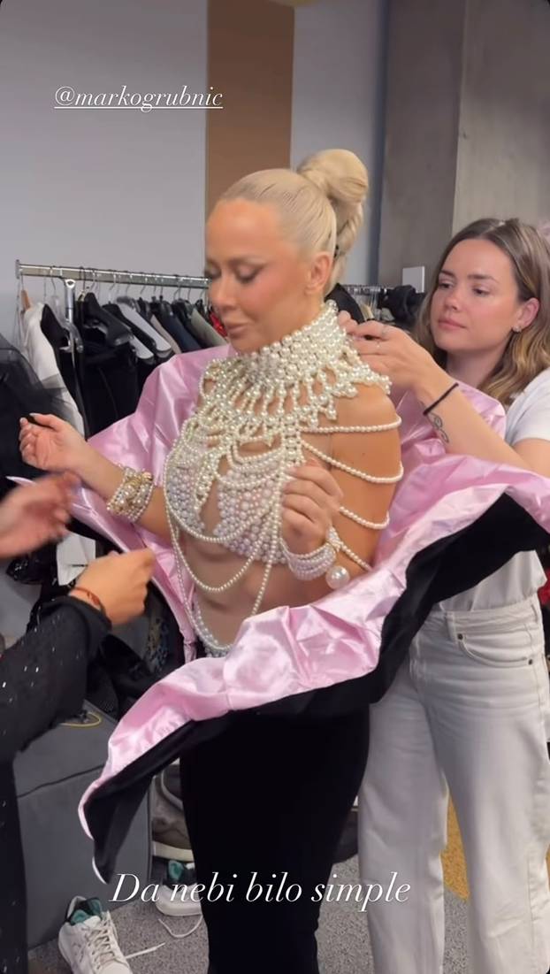 FOTO Maja Šuput prekrila grudi biserima za novu sezonu showa Supertalent: 'Da nije simple...'
