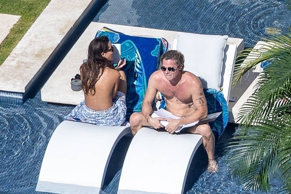 *PREMIUM-EXCLUSIVE* Brad Pitt seems to be getting VERY serious with his new girlfriend Ines de Ramon as the hot new couple are seen enjoying some time under the sun together in Cabo.