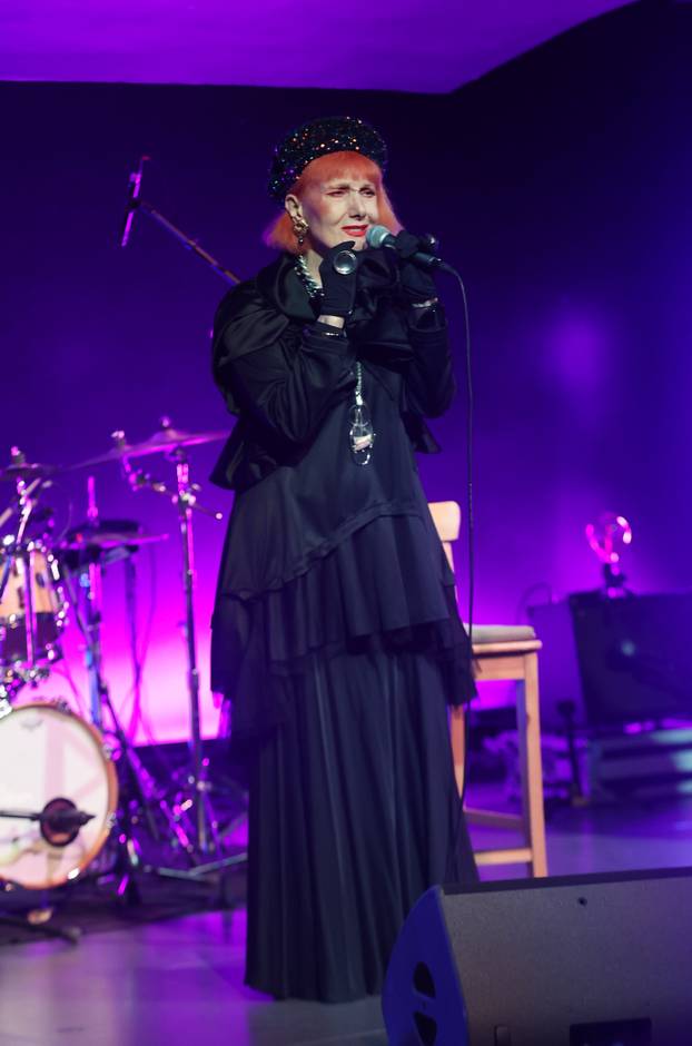 Šibenik: Josipa Lisac održala koncert u Kući umjetnosti Arsen