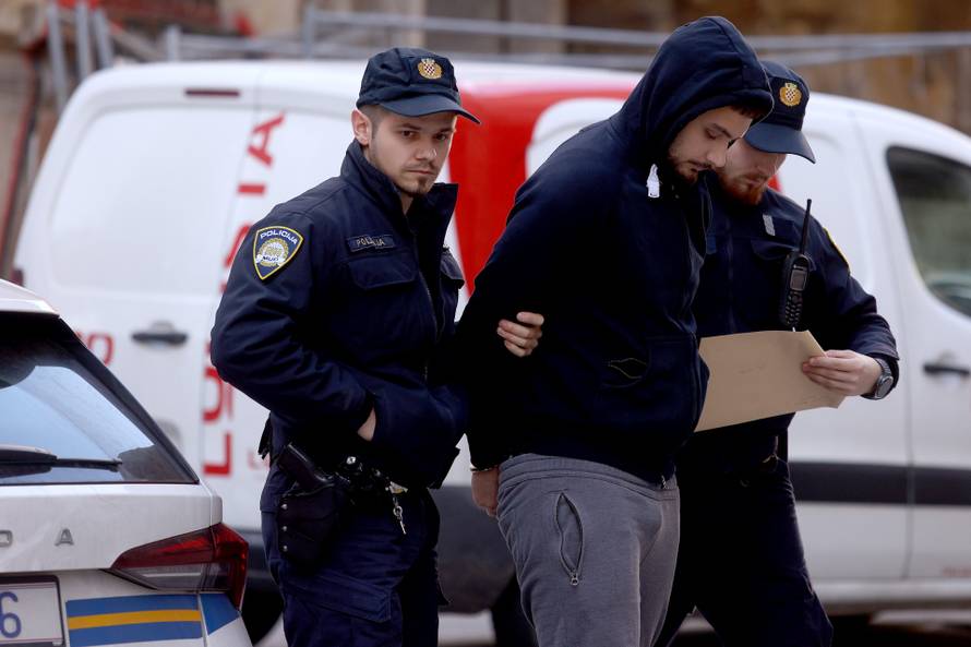 Rijeka: Privođenje Frana Brnelića, osumnjičenog za ubojstvo svoje djevojke