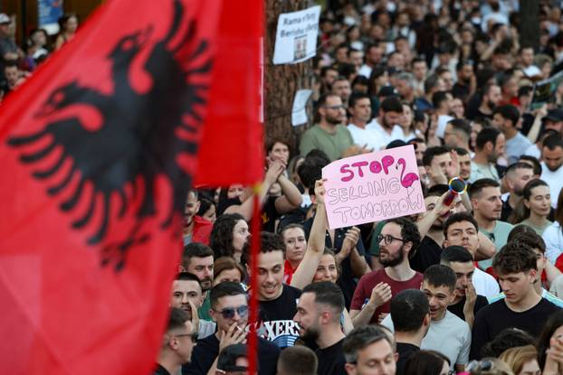 Albanians protest over Kushner-linked luxury resort