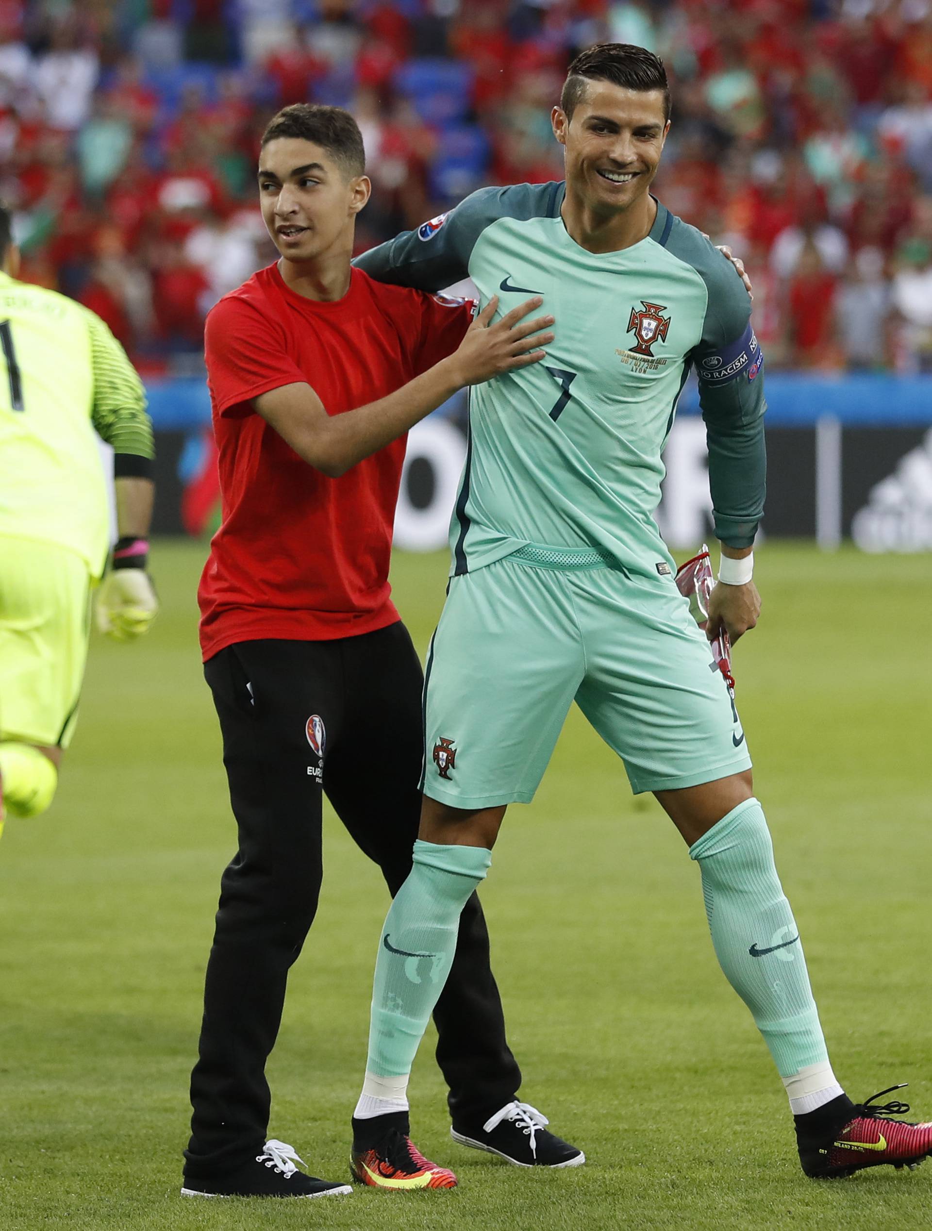 Portugal v Wales - EURO 2016 - Semi Final