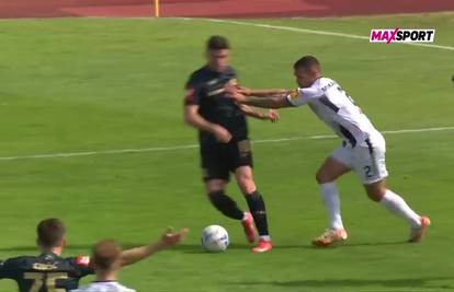 VIDEO Mikanović s dvije ruke gurnuo Baturinu. Sudac nije ni pomislio suditi penal za Dinamo