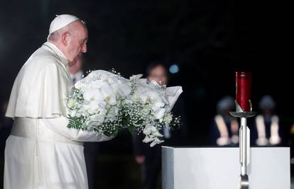 Papa Franjo posjetio Hirošimu: 'Nuklearno oružje je zločin'