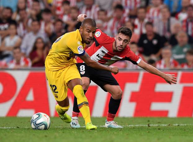 La Liga Santander - Athletic Bilbao v FC Barcelona