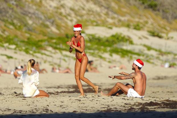 PREMIUM EXCLUSIVE: Izabel Goulart and Kevin Trapp on a Christmas photoshoot with fashion photographer Camellia Menard during holiday season in St Barts