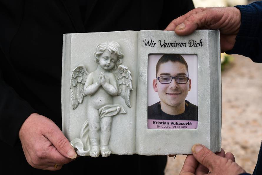 'Danas bi Kristian navršio 19 godina. Dani su nam sve teži'