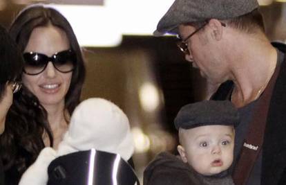 Angelina i Brad odletjeli na Filipine tražiti dijete broj 7