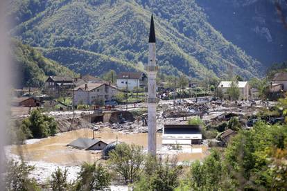 FOTO Pogledajte apokaliptične prizore iz Jablanice, sve pliva