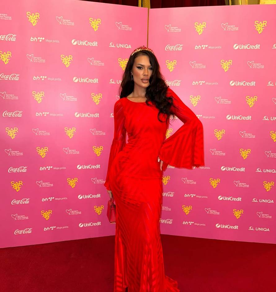 Buduća snaha Alke Vuice u izdanju koje je zapalilo internet