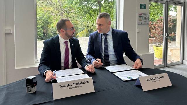 Tomislav Tomašević i Kličko su potpisali sporazum o suradnji i prijateljstvu Zagreba i Kijeva