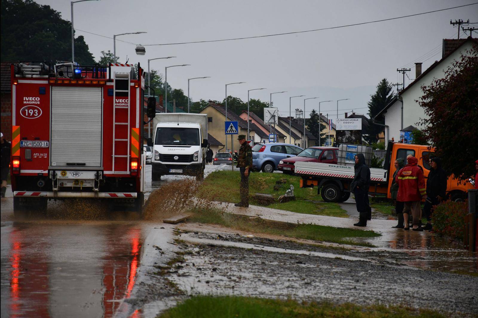 Vidovci: Jako nevrijeme pogodilo požeštinu