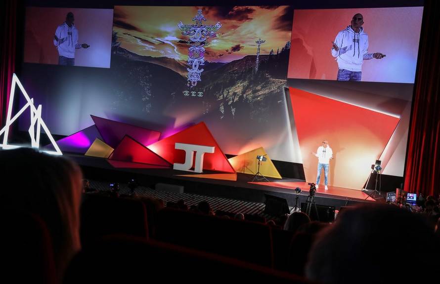 'Vrijednost diploma je nikakva, ali znanje je važnije nego ikad'