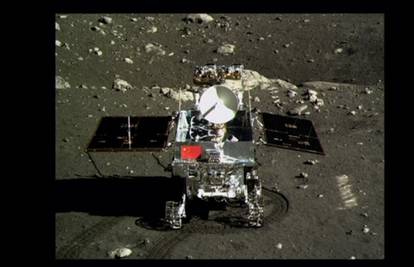 Prvi zadatak: Fotke za profil; Rover se slikao na Mjesecu