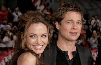 Angelina poručila Bradu Pittu: Moja dušo, pijanduro