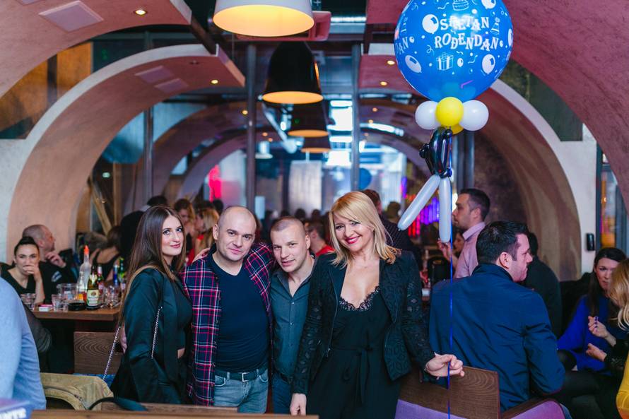 Uz brojne poznate 'face' Ivica Skoko proslavio 38. rođendan
