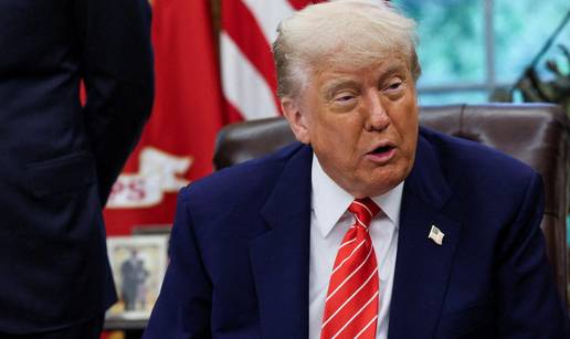 Trump čestitao novom Papi!