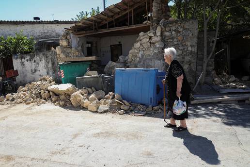 Potres jačine 5,3 po Richteru pogodio Kretu: Tisuće ljudi je spavalo u šatorima i autima