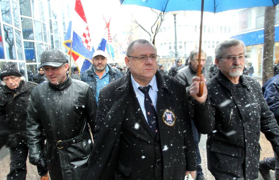 Vikao 'Za dom spremni': Šefa A-HSP-a osudili zbog pozdrava