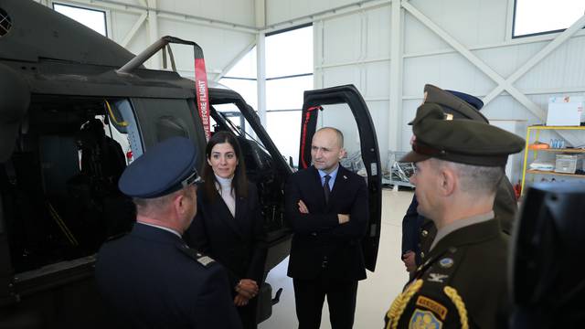 Zagreb: Svečano potpisivanje Ugovora o nabavi osam dodatnih helikoptera Black Hawk 