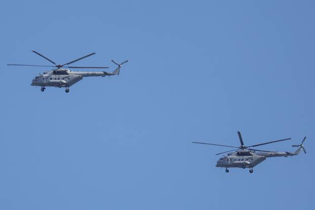 Zagreb: Prelet helikoptera tijekom svečanog obilježavanja 30. obljetnice VRO Oluja