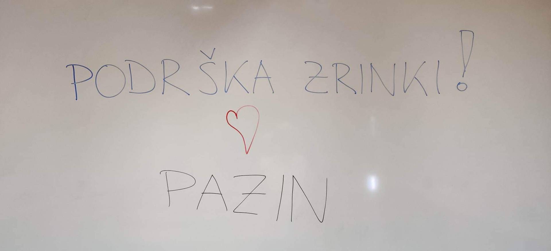 Nastavnici diljem Hrvatske izrazili podršku kolegici iz OŠ Strožanac: 'Ne damo Zrinku!'