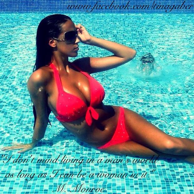 FOTO I tad je nosila tangice: Ovako je supruga slovenskog premijera izgledala kao plavuša