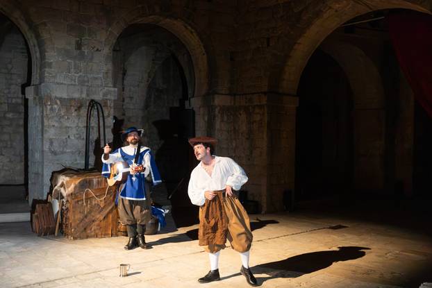Dubrovnik: Otvoren 12. Midsummer Scene Festival premijerom predstave "Jedan za sve"