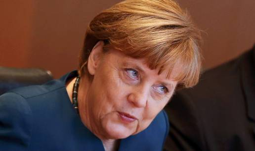 Dok se Vučić naoružava, Merkel predviđa novi rat