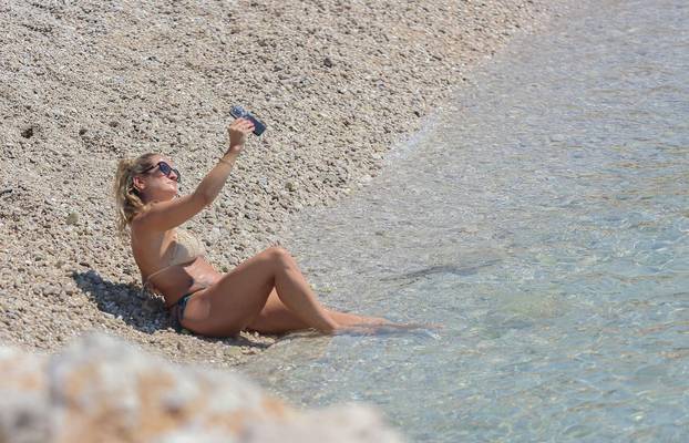 Split: 34 stupnja Celzijevih mnoge su Splićane natjerali na plaže