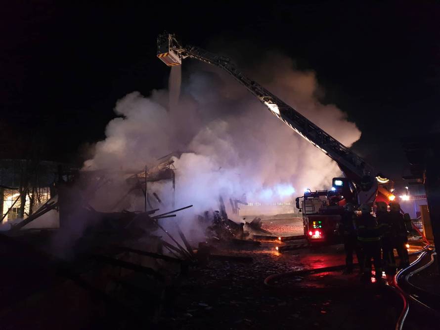 Vatrogasci iz Čateža: Kolege iz Krškog pozvane su zbog klora