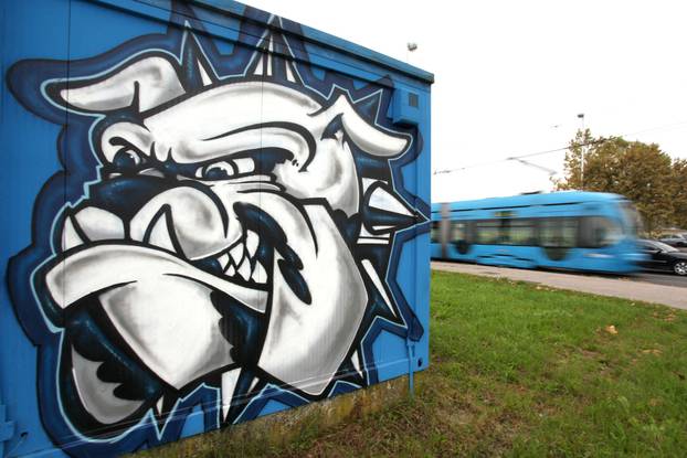 Murali i grafiti Bad Blue Boysa posvećeni Dinamu