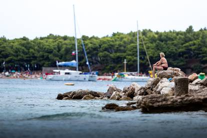 Najpopularnija destinacija na Braču skoro pa je sasvim prazna