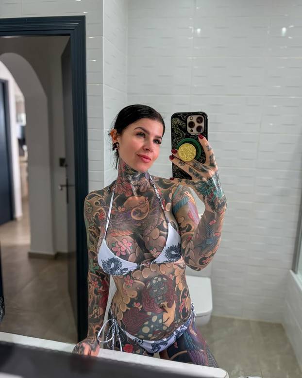 FOTO Prekrila je 98 posto tijela tetovažama: 'Što više tetovaža, to je bolja zabava u krevetu...'