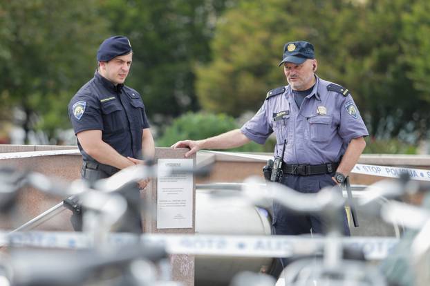 Zagreb: Policija evakuirala ljude iz Importanne centra zbog dojave o bombi