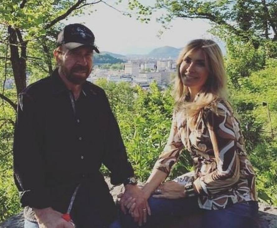 Oklahoma se oprašta od Chucka Norrisa, oglasio se i Trump