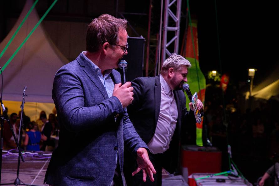 Tomislav Bralić i klapa Intrade najavili suradnju s Halidom Bešlićem u Novoj Gradiški...