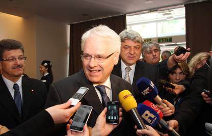 Ivo Josipović o Vladi: Čim ode važan ministar, riječ je o krizi