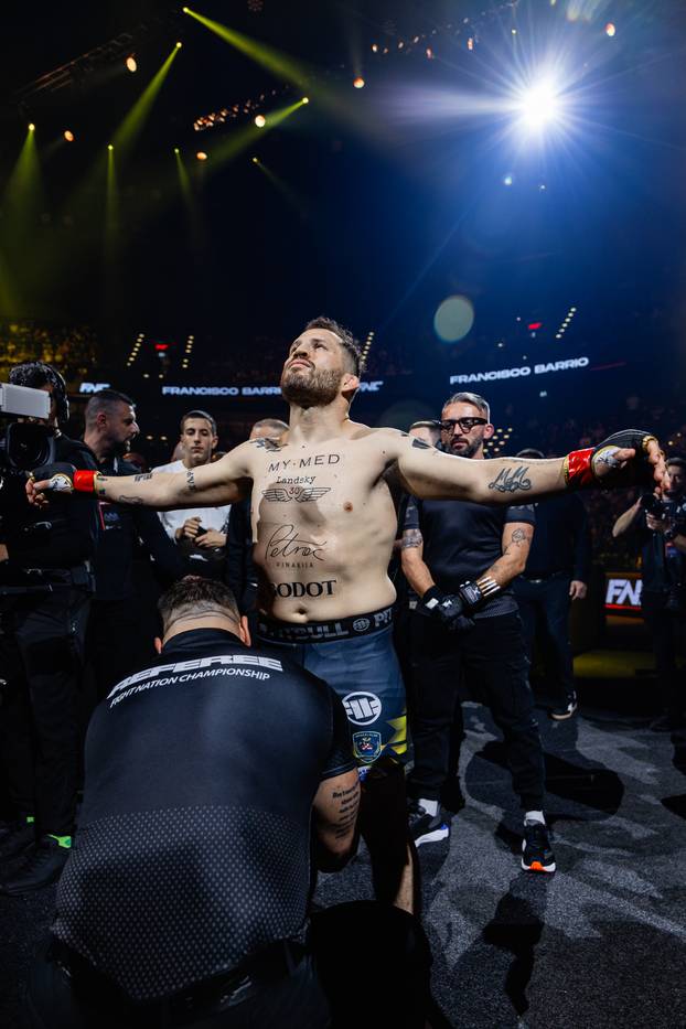 FOTO FNC ljepotice su zavladale Münchenom: Meri Goldašić, Valentina Miletić, ring djevojke