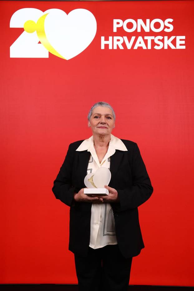 Zagreb: Svečana dodjela nagrade Ponos Hrvatske, fotografiranje prije početka dodjele 