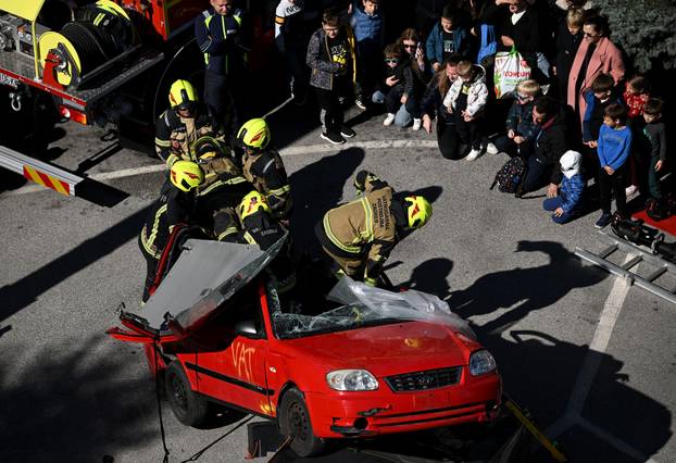 Zagreb: Dani otvorenih vrata u JVP Zagreb