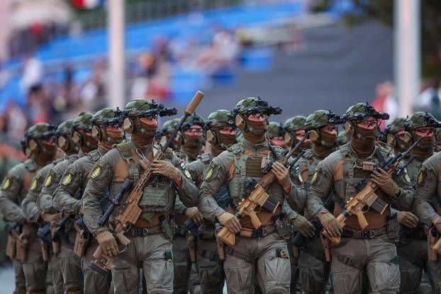 Zagreb: Generalna proba sve?anog vojnog mimohoda