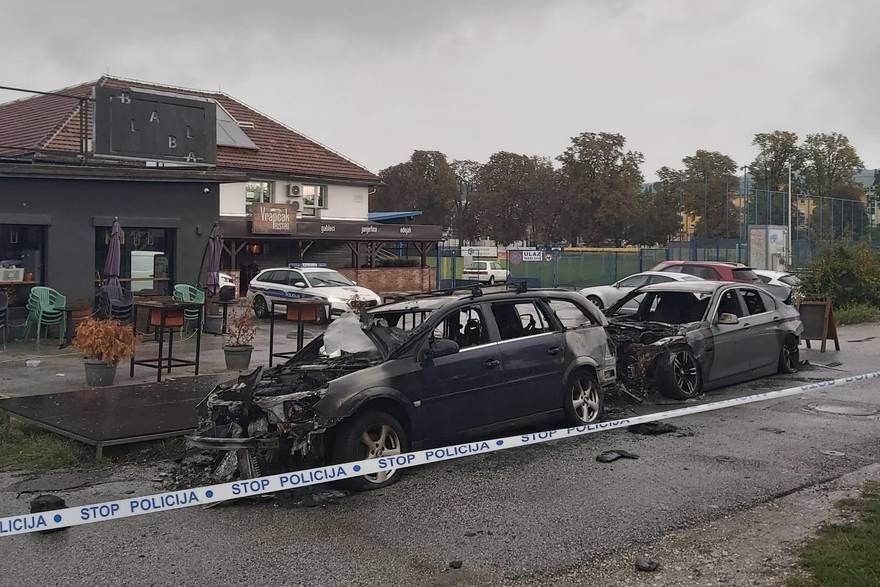 Noćna buktinja: U zagrebačkom Vrapču izgorjela su dva auta